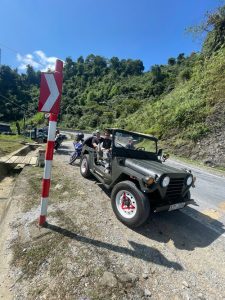 Ha-giang-loop-army-jeep-tour