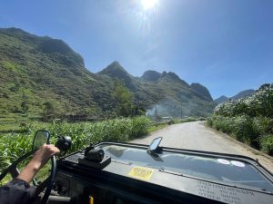 Ha-giang-loop-army-jeep-tour